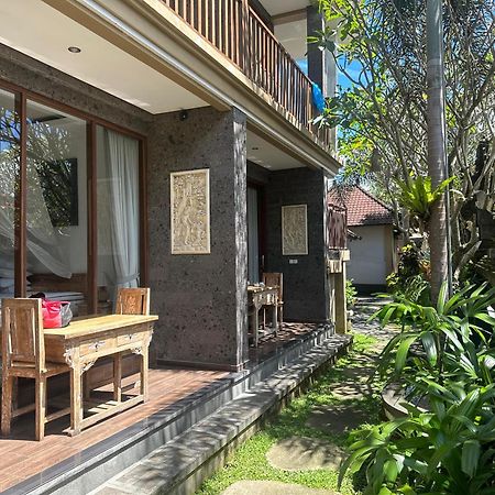 Santosha Place Hotel Ubud Exterior foto