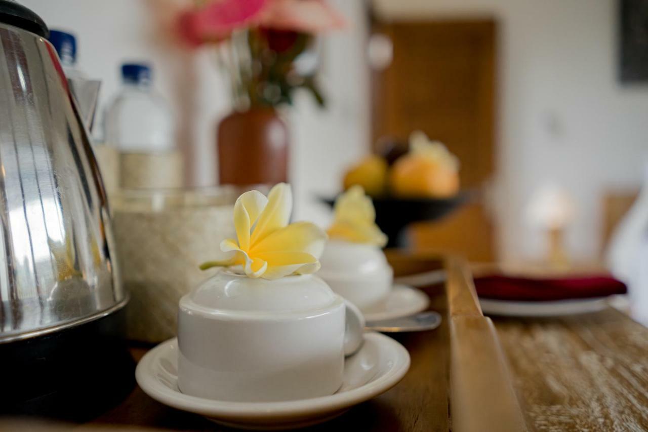 Santosha Place Ubud Exterior foto